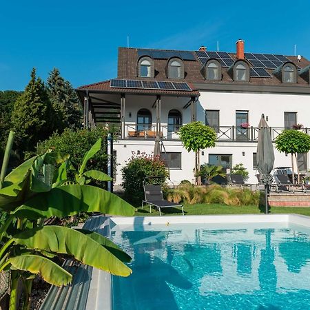 Katzer Villa Badacsonytördemic Exterior foto